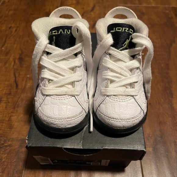 Nike Air Jordan 6 Retro (TD) - Picture 4 of 7